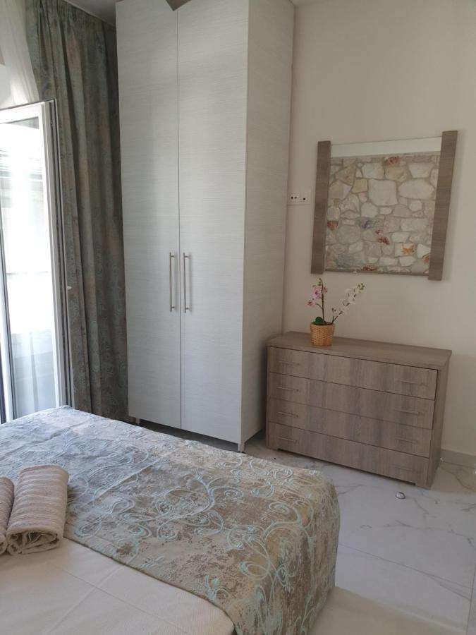 Apartments Hanioti Luaran gambar