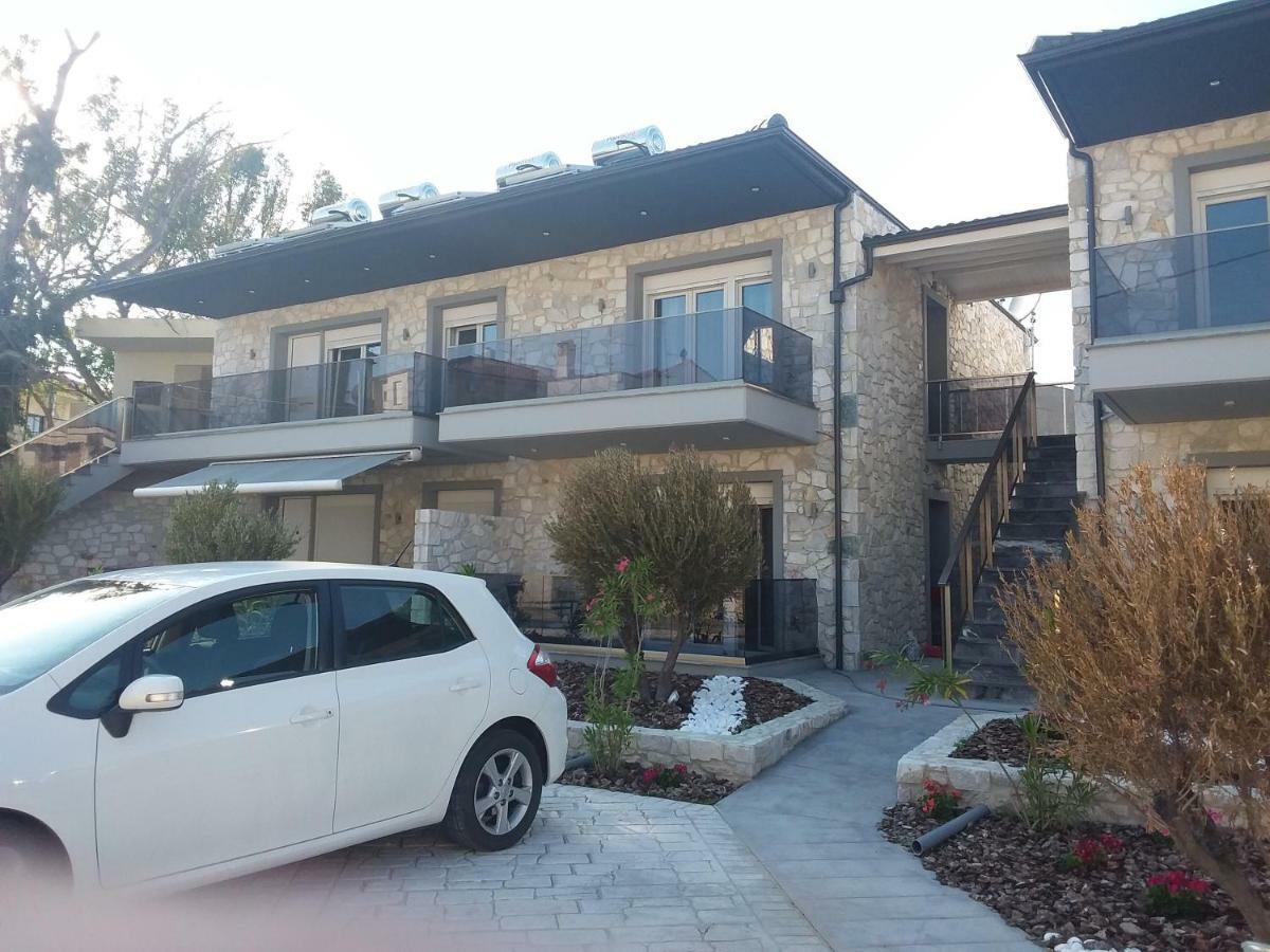 Apartments Hanioti Luaran gambar